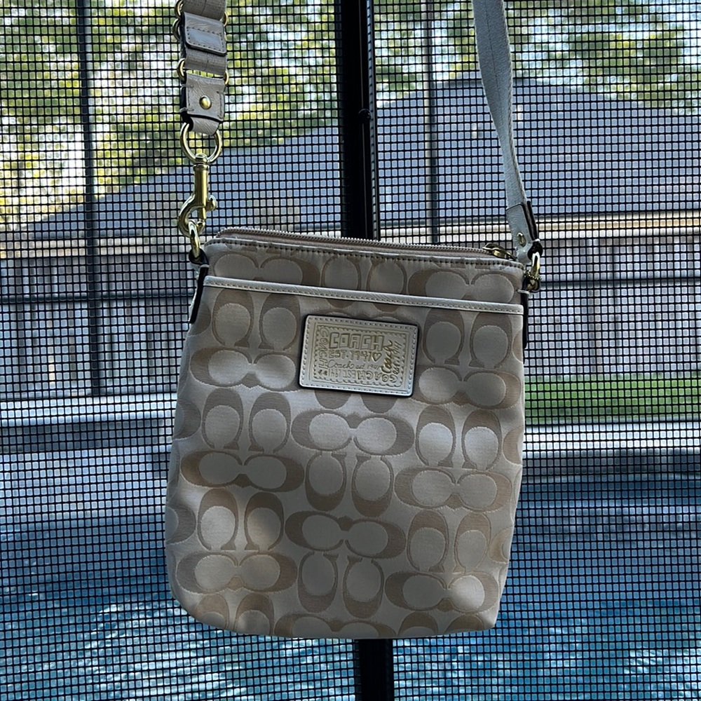 Coach crossbody like new